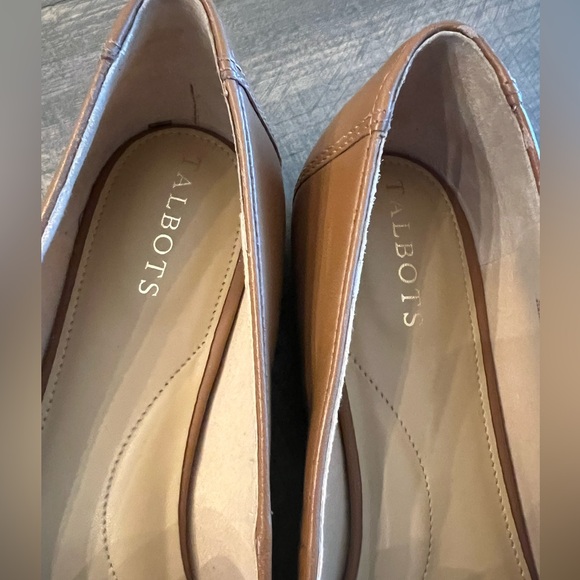 TALBOTS Women’s Ryan Leather Bow Loafers Camel Size 9.5 New - Picture 3 of 7